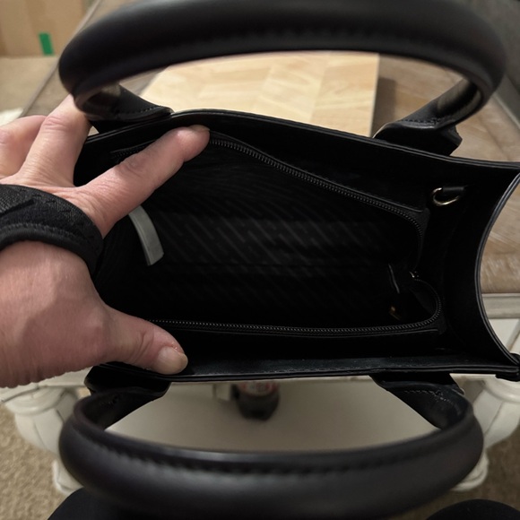 NWOT Aldo Tardolia medium black satchel bag. - Picture 6 of 7